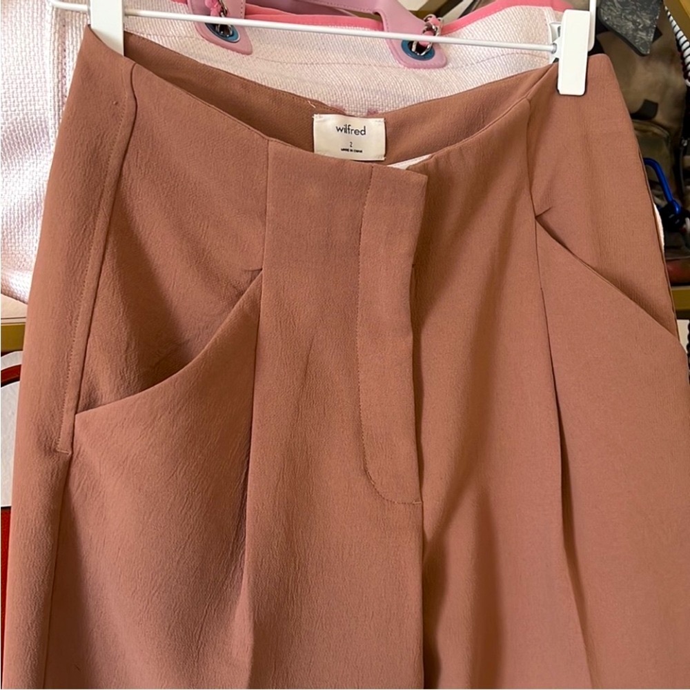 Aritzia/Wilfred cropped pants. Size :2 - Picture 2 of 5